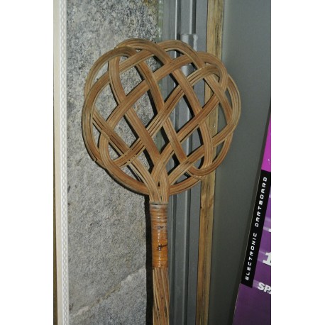 SACUDIR ANTIGUO DE ALFOMBRAS DE MINBRE